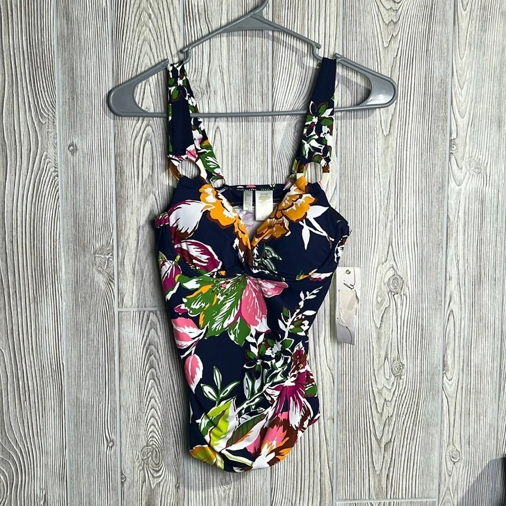Women’s Anne Cole Flower Tankini size 32 C/ 34 B NWT